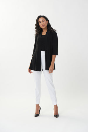 Joseph Ribkoff Straight leg trousers with split in white (front)