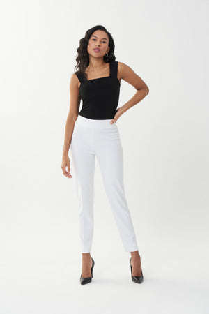 Joseph Ribkoff Straight leg trousers with split in white (front)