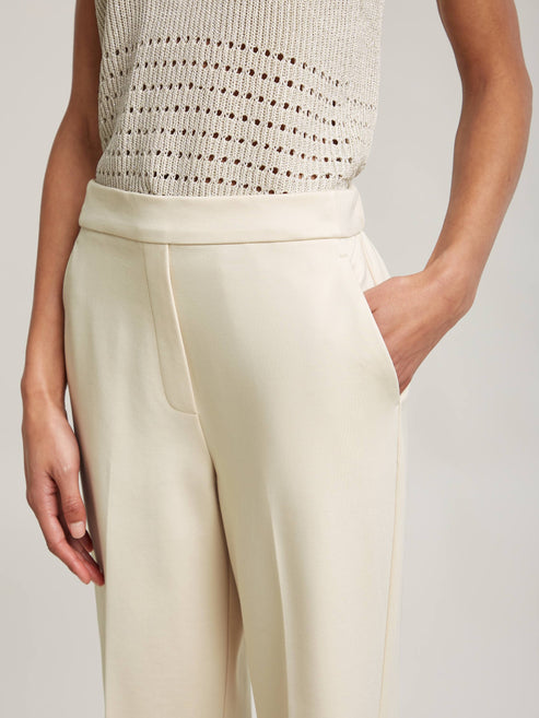 Beaumont Hope wide leg trousers in kit