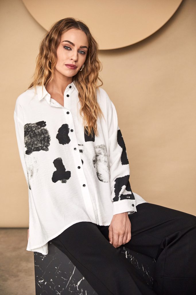 naya placement print blouse in black and white (front)