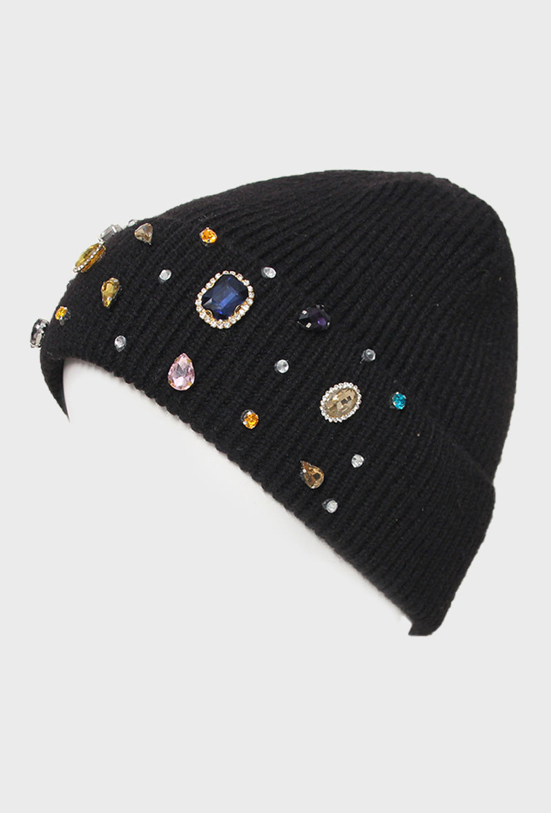 multicoloured diamond beanie in black (detail)